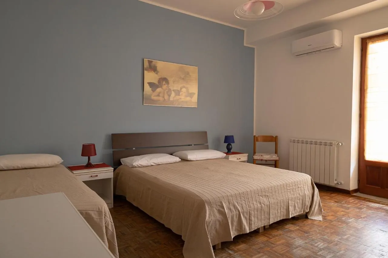 Apartment Cciritorno Casa Vacanze A Due Passi Dal Mare Capo d'Orlando Italy